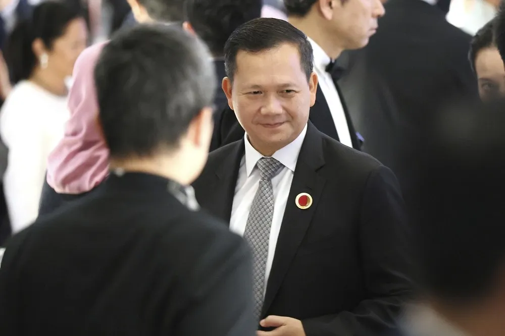 【有片】柬埔寨總理不甩關說　斥晚安小雞阿鬧「不孝子」、自私自利