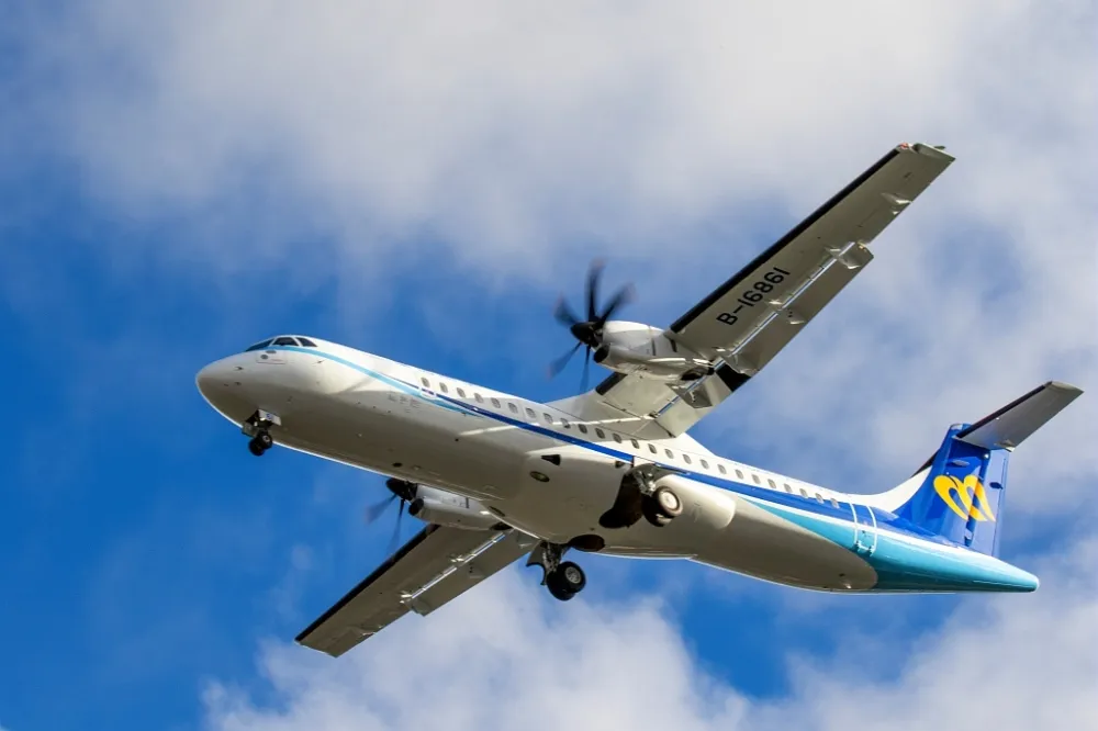 華信飛澎湖航班突返航　「機械因素」導致69乘客換機重飛