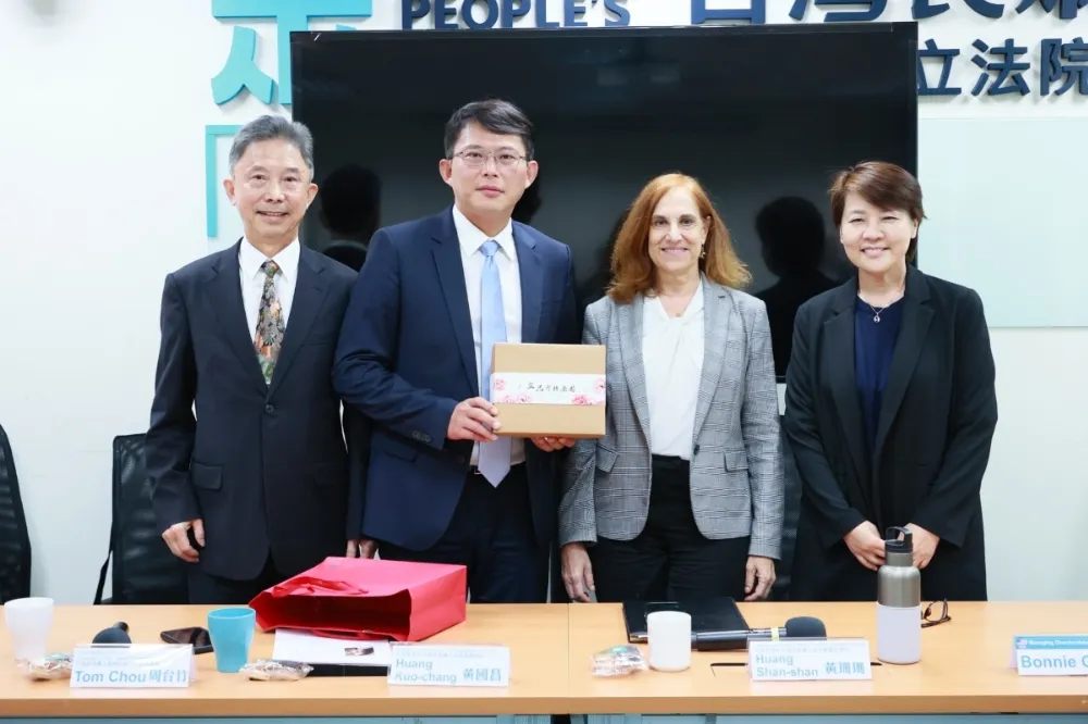 民眾黨立院黨團會晤葛來儀　黃國昌自爆遭中國列黑名單