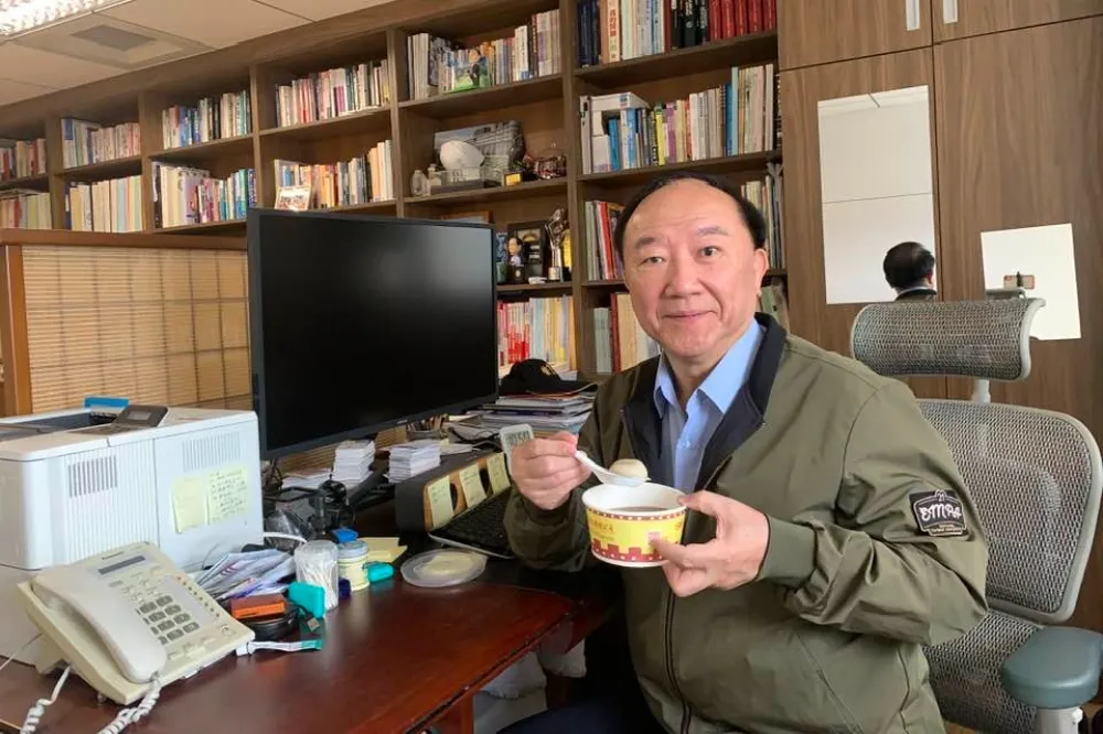 基隆東岸商場爭議不休　台大教授：謝國樑沒有問題，到底在吵什麼？
