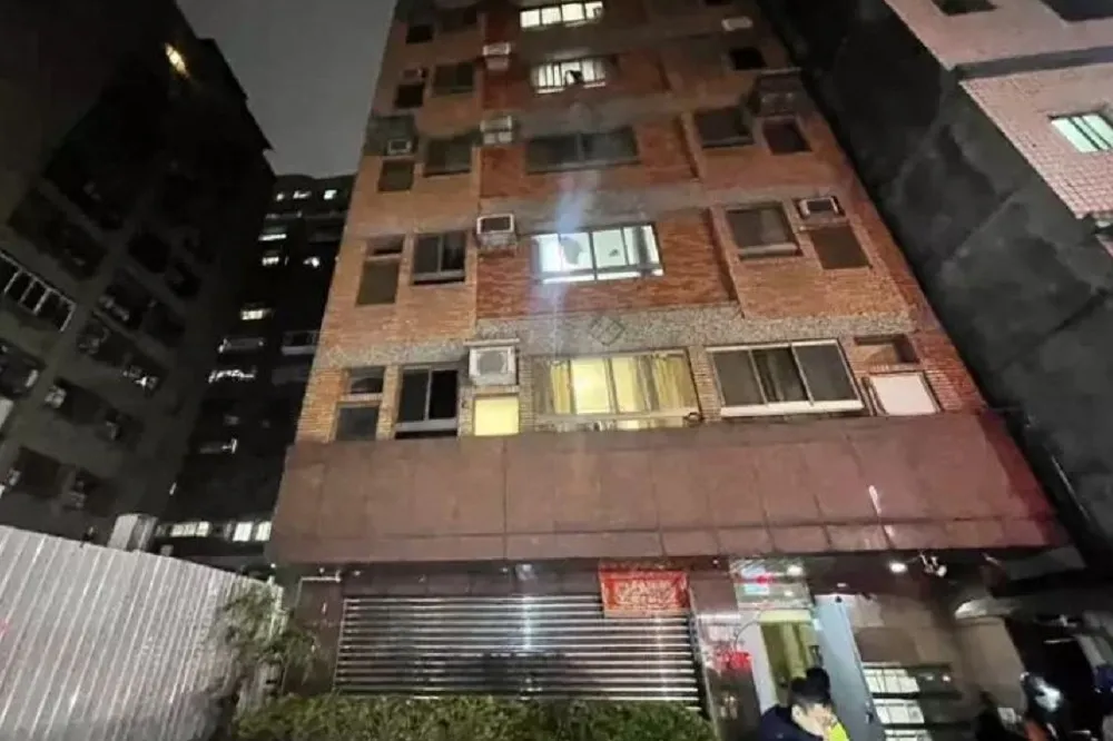 襪子大王首次蓋房就損鄰　副總道歉願負責
