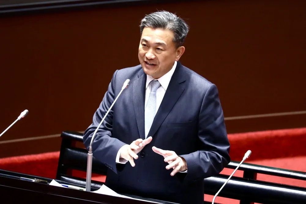 美海防隊聯合吉里巴斯登檢中國漁船　王定宇： 台美海巡合作可凸顯主權