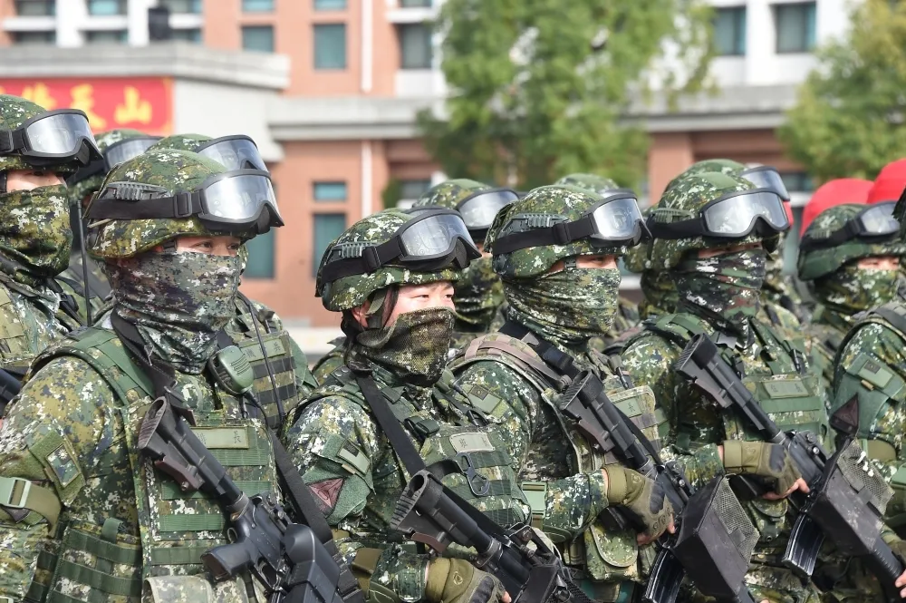 軍公教退休金調漲4％溯自1/1生效　52萬人受惠