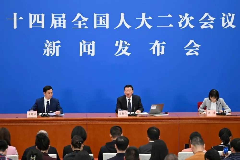 【快訊】中國人大宣布：今年起兩會將不再舉行總理記者會
