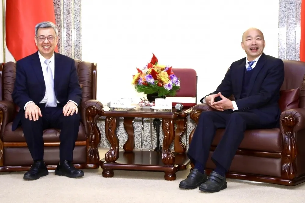 三權的高下：教授質詢教授的火花