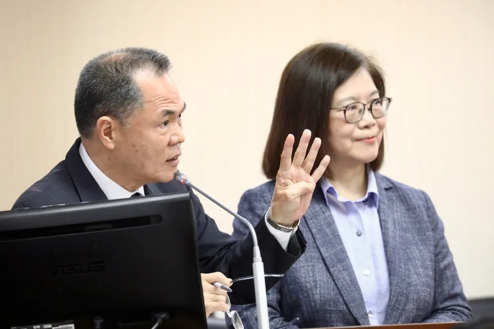 【中國快艇翻覆案】海巡署證實中方要求海巡赴中問訊　黃捷：須堅守我方執法立場