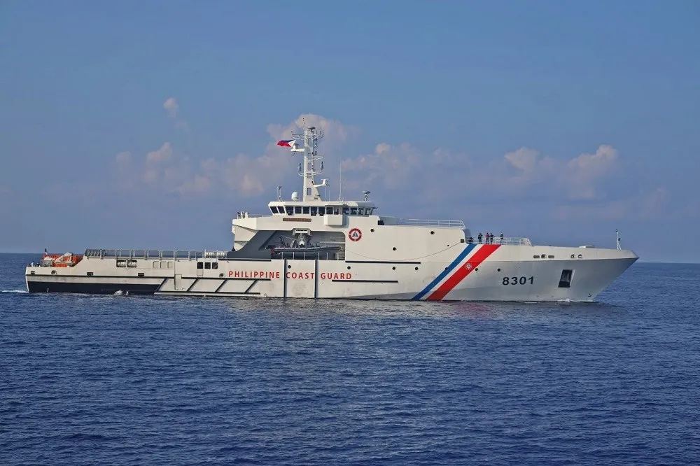 【有片】菲律賓海巡派艦在呂宋北、東部水域巡邏2周　將攔檢中國調查船彰顯主權