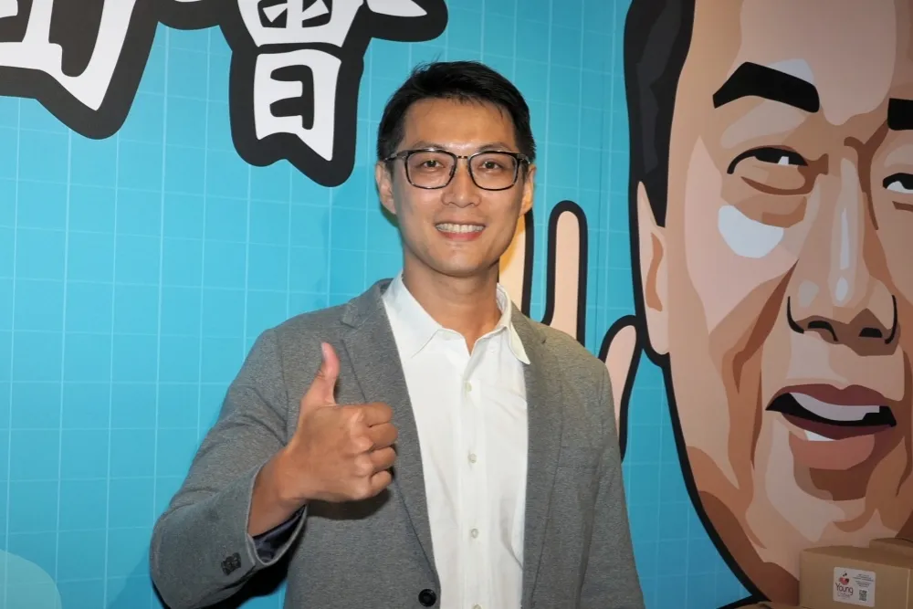 另類藍白合？民眾黨空戰大將「Z9」吳達偉任藍營議員顧問　柯文哲：沒矛盾