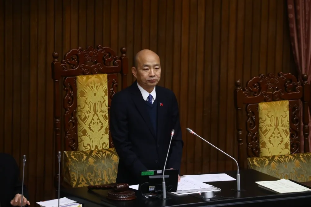 韓國瑜打臉陳亭妃！　「議事主持全程轉播，白天無議事以外安排」