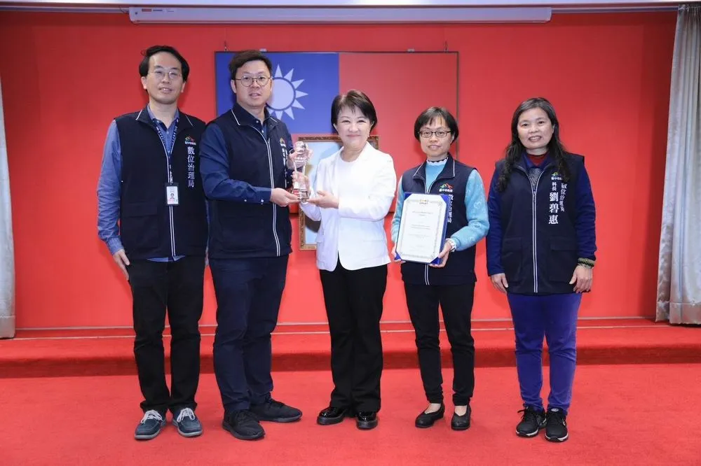 《台中通》三度獲國際大獎　盧秀燕強調數位力就是競爭力