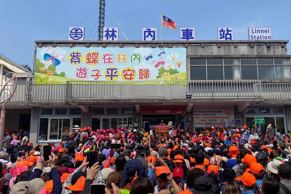 白沙屯媽祖護國佑民不分政黨　毛嘉慶嘆綠媒曲解媽祖心