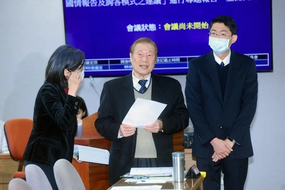 【內幕】暗槓自家秘書長！藍黨團罕見10天內　連排周萬來報告「拉正」