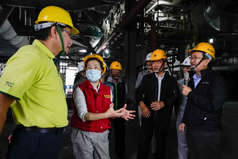 王美花至和平電廠關切修復情況　感謝台電提高供電韌性
