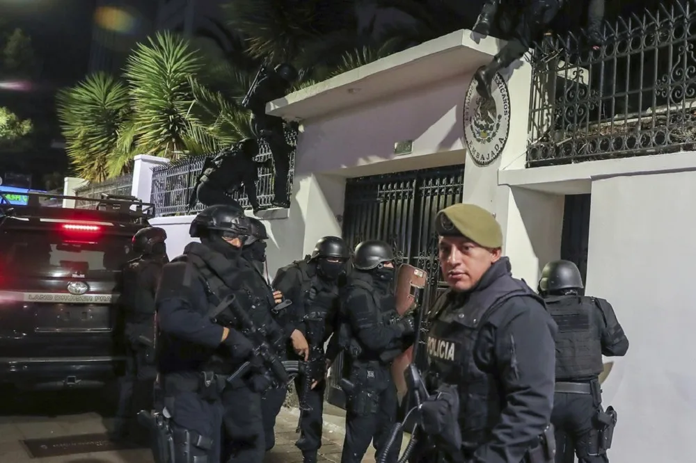 【有片】厄瓜多警方突襲墨國大使館逮捕涉貪前副總統　墨西哥宣布兩國斷交