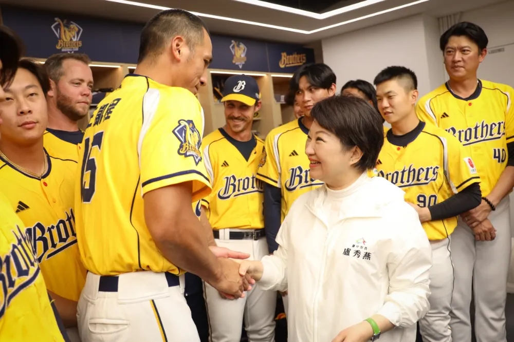中信兄弟洲際主場首戰開打　盧秀燕前往加油打氣預祝奪冠