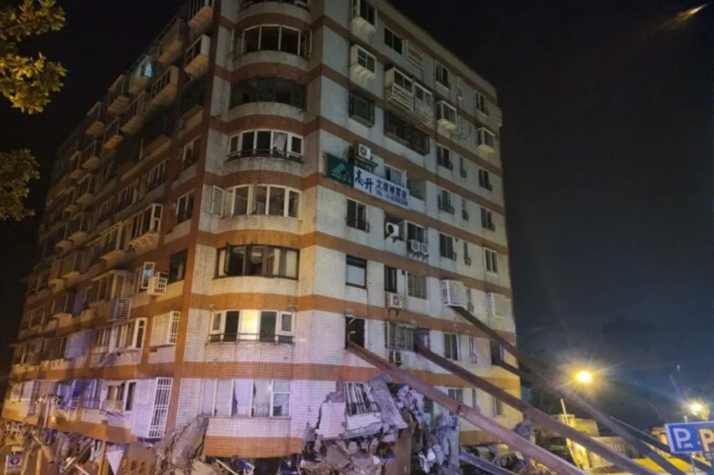 快訊／花蓮地震清晨宣布全縣停班停課　氣象署緊急說明
