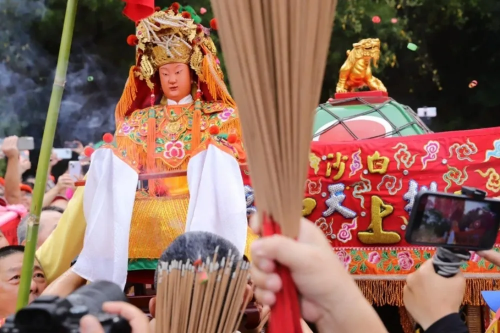 投書：將拜媽祖的外在形式內化為自省功夫