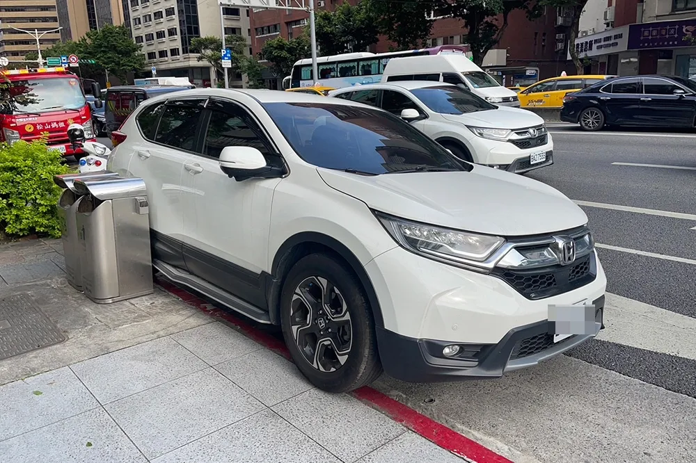 北市忠孝東路旁出人命　男陳屍休旅車上7小時才被發現