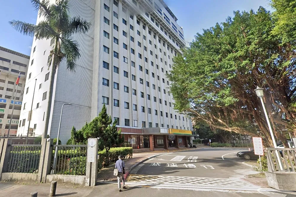 台電女員工12F墜樓身亡　陳屍台北市營業處花圃
