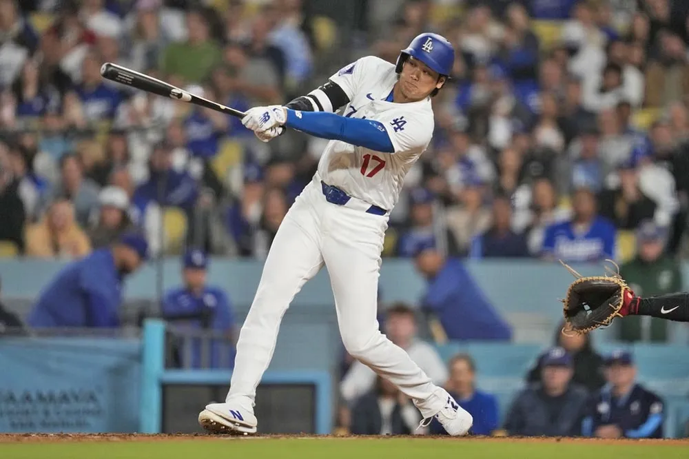 大谷翔平一上場就開轟　超車「神鱒」、「大熊」登全壘打王寶座