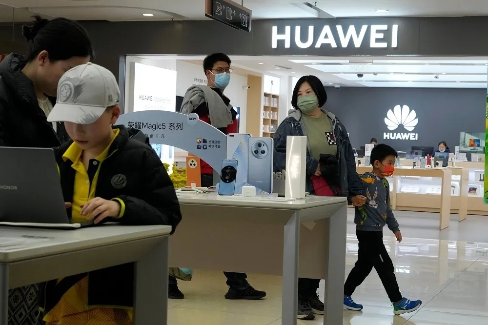 盧斯達：華為與美國的戰爭──對「不假外求」的共同追求 