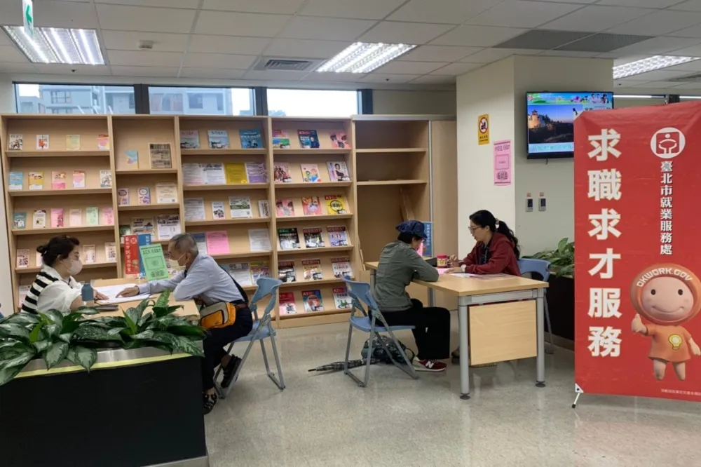 月薪最高6.4萬元！桃捷首徵9名副站長　北市企業釋逾千職缺