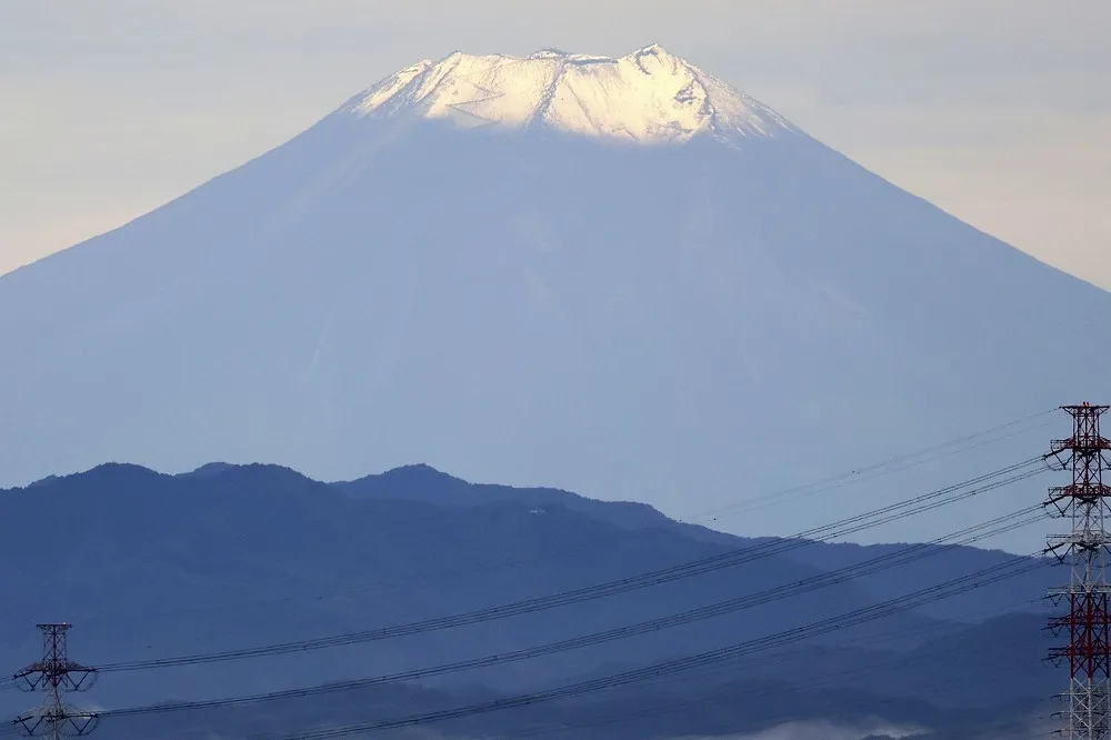 打擊富士山「彈丸登山」人潮　山梨縣吉田路線5/20起採預約系統