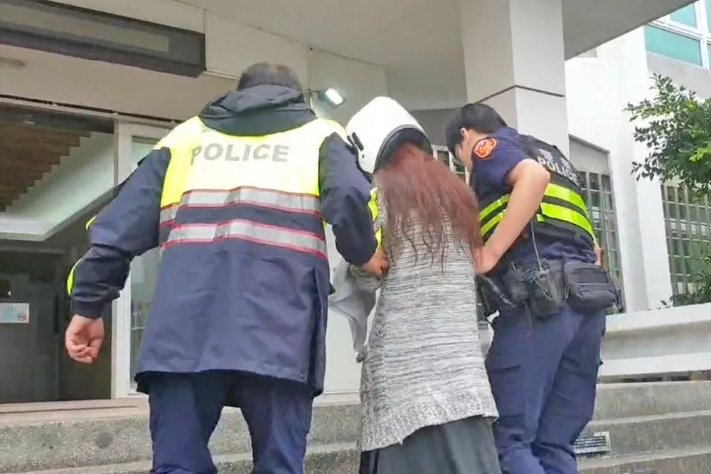 36歲單親媽是百貨櫃姐　母親節當天帶年幼子女住進摩鐵卻狠下殺手