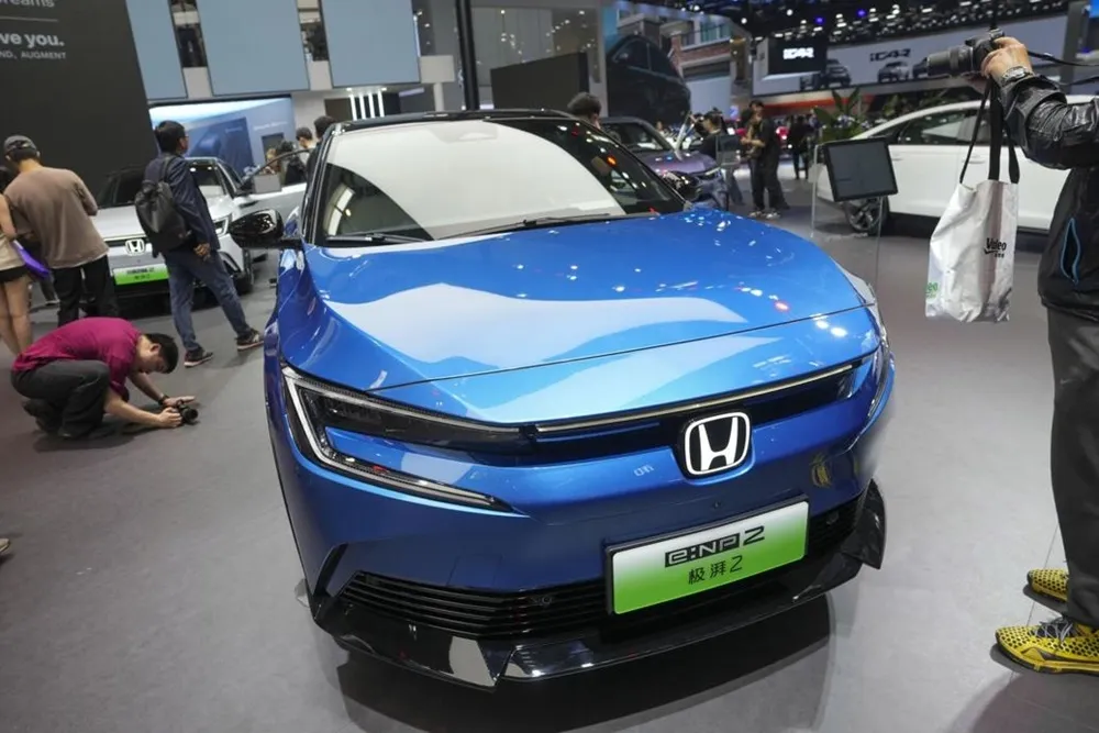 日本車廠在中國踢鐵板　本田銷售崩跌40%裁員1700人