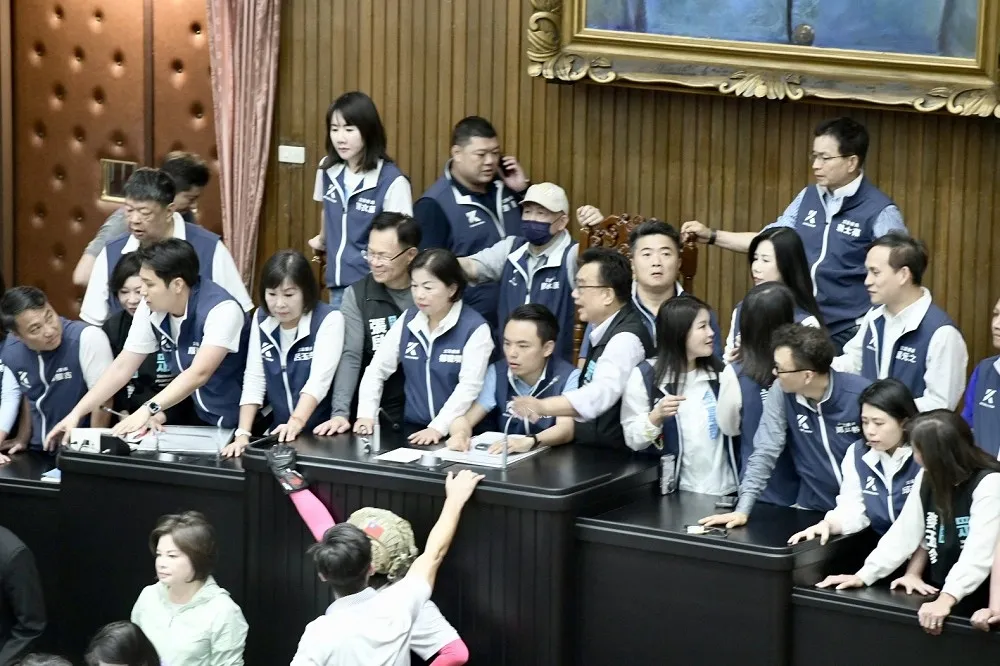 國民黨、閹割焦慮與賴清德的試煉—從517立院喋血事件說起