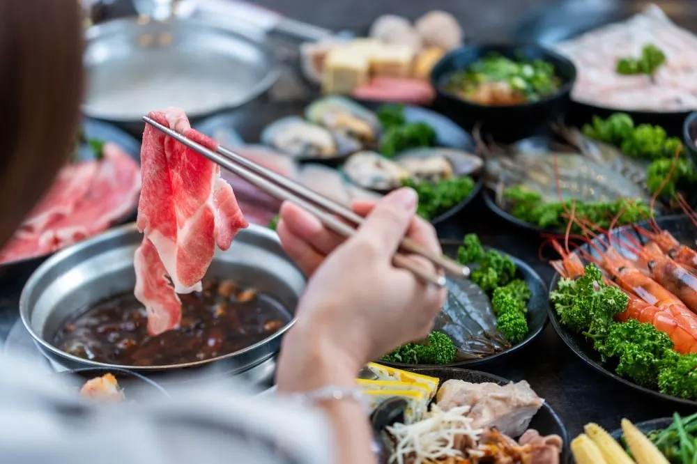千葉火鍋祭出端午連假優惠！叫「屈原」免費火鍋吃到飽、姓名中 1 字享 85 折