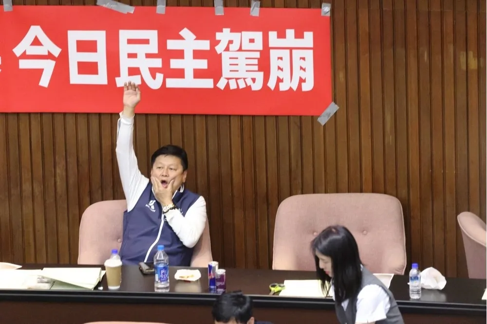 以改革之名的擴權傷害民主