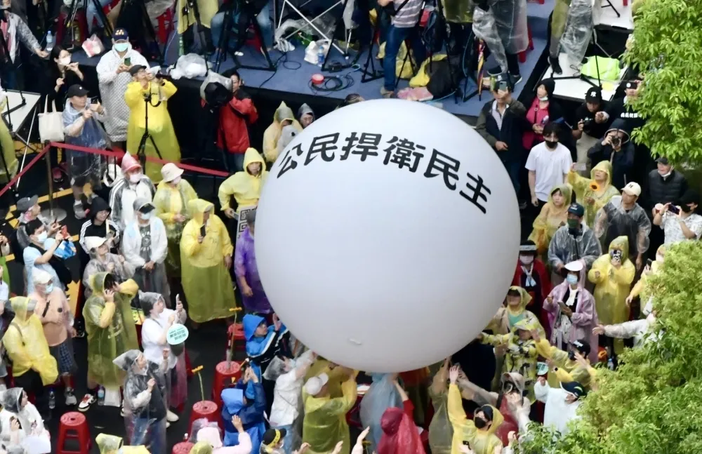 憂國會改革恐在11月大法官卸任前宣告違憲　藍營將速查弊案證明必要性