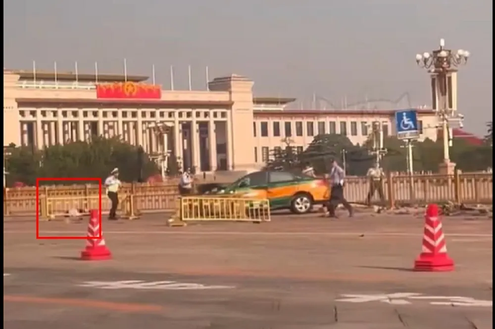 【有片】六四前夕！北京計程車傳衝撞天安門　1警員倒地不起