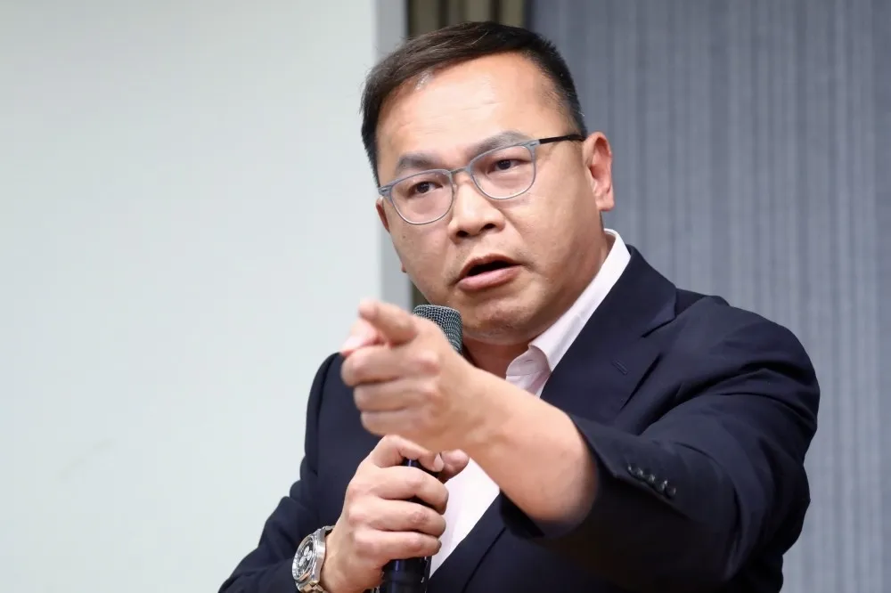 陳嘉宏專欄：就拿王義川開刀試試看