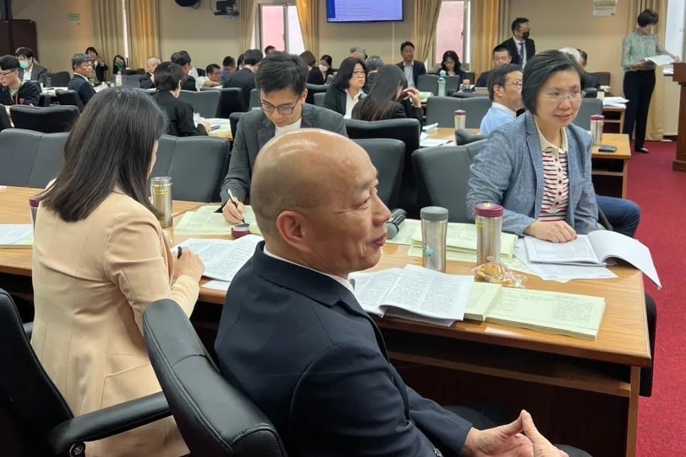 立院內政委員會今審打詐專法　韓國瑜罕見現身聆聽