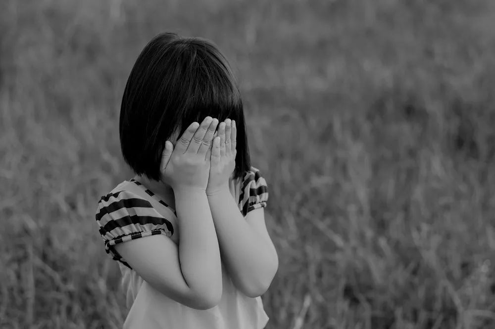 小三童遭師生聯手霸凌「雙手布滿傷疤」　唸日記公審逼向全班鞠躬道歉
