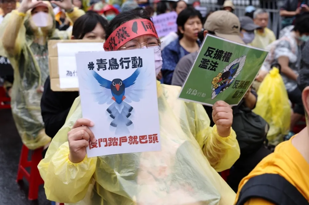 【青鳥再飛】民進黨14日起遍地開花全台宣講　地方圍國會戰覆議案