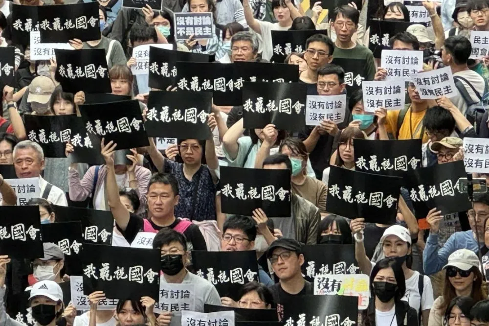 反制「青鳥行動」從賴清德本命區起　國會改革宣講藍綠15日台南比拚　