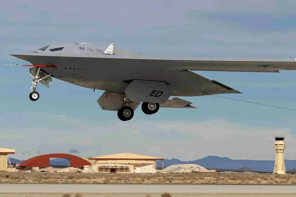 【有片】美6代戰機B-21「突襲者」高任務需求　僅100架難應付與中國戰爭
