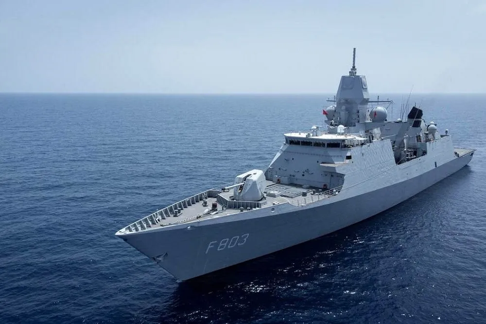 荷蘭軍艦穿越台海　中國國防部嗆「侵權挑釁」威脅反制