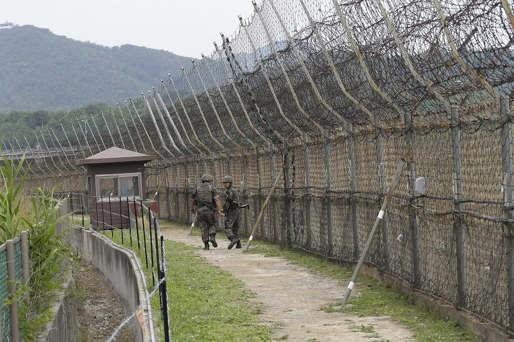 局勢緊張之際　多名北韓軍人穿越邊界遭南韓鳴槍驅逐