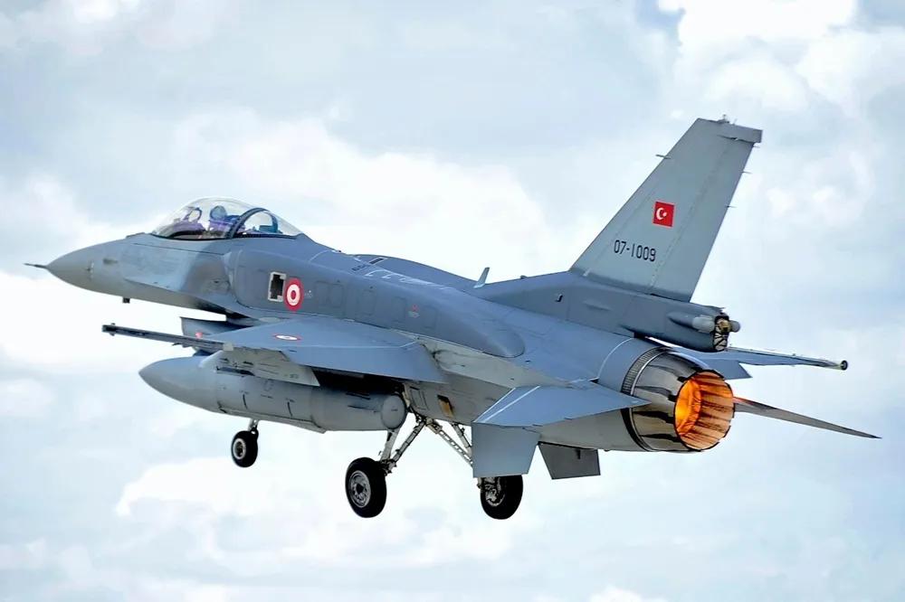 【有片】金額逾7400億　土其其向美採購40架F-16戰機、升級現有機隊