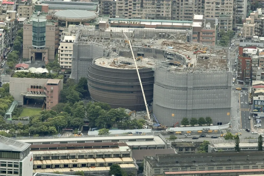 【京華城弊案】金流有異調查小組建議市府告發　京華城：誹謗商譽將提告