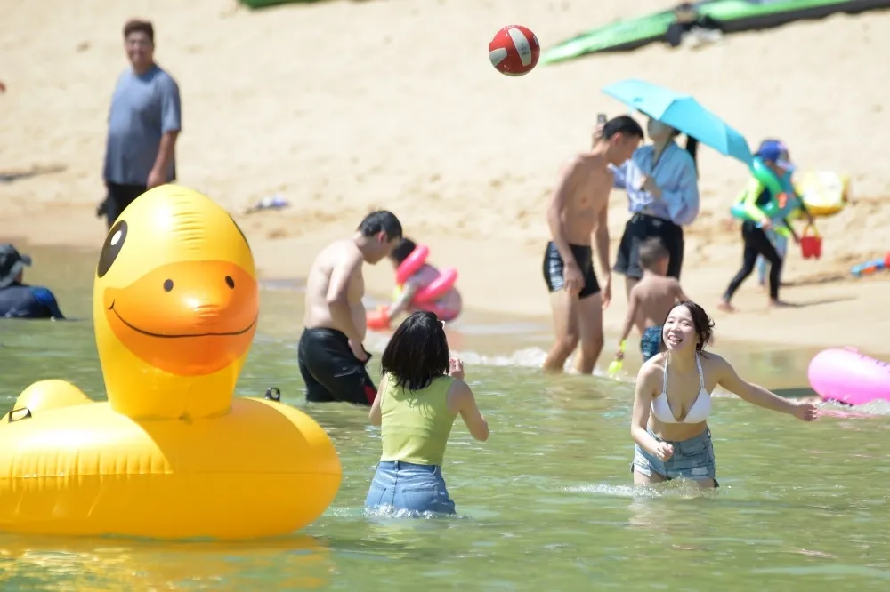 【周末天氣】夏季型天氣來了　降雨減少北部高溫飆至36度
