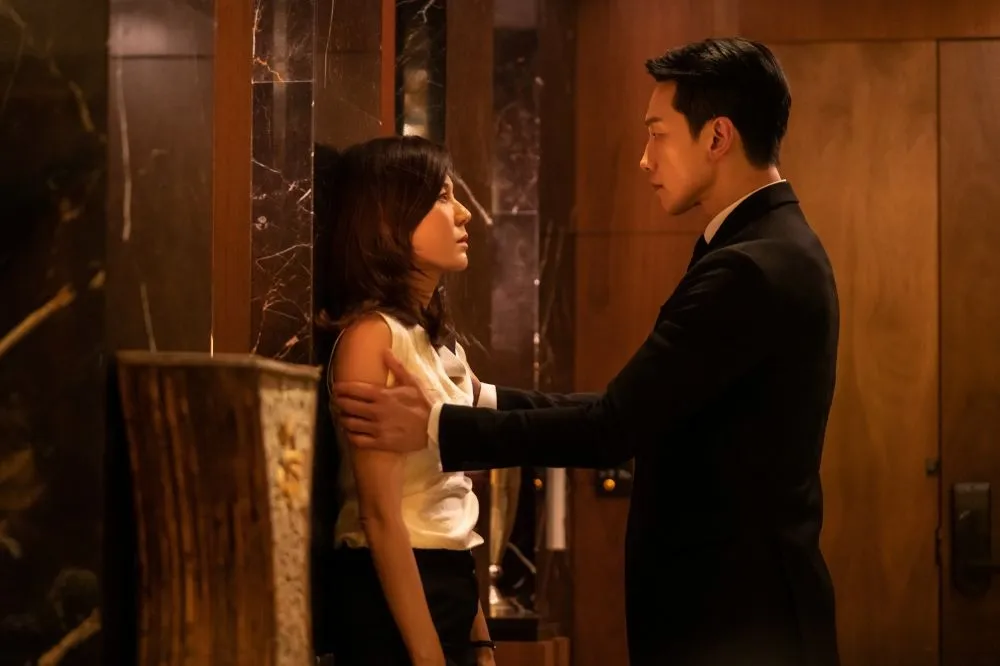 韓流天王Rain新劇搭檔《紳士的品格》金荷娜　上演財閥貴婦愛上保鑣禁忌之戀