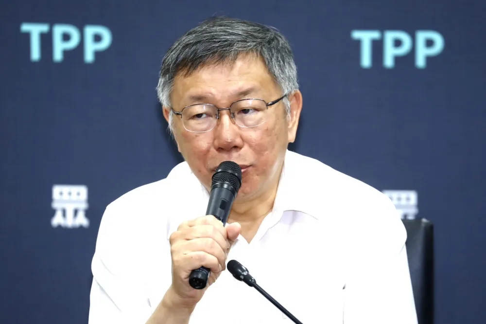 民眾黨實施互評制恐淪「友誼大賽」　黨內怨：誰敢評柯文哲低分