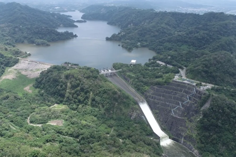 大雷雨助攻！鯉魚潭水庫距滿水位僅剩8公分　中部3大水庫都快滿了