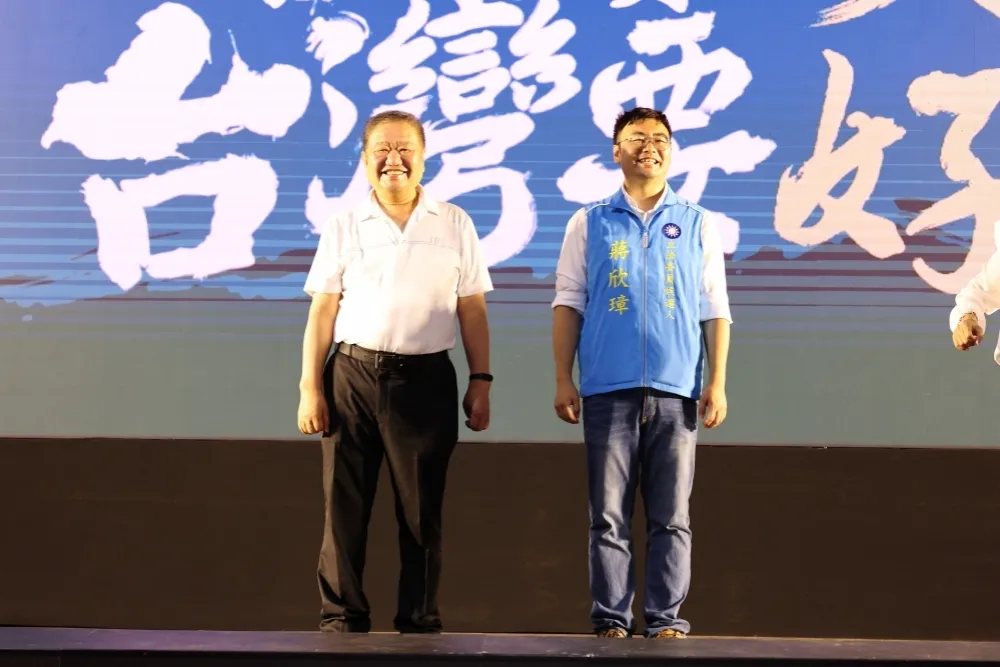 新北市議長蔣根煌兒子蔣欣璋涉違反選罷法　檢方凌晨諭令100萬交保