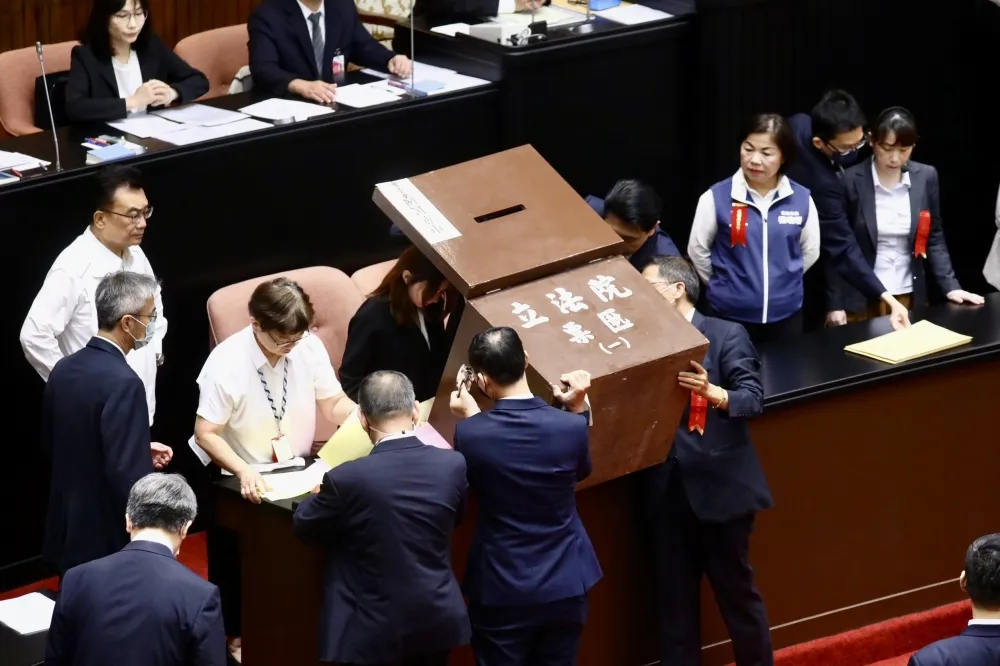快訊／國會改革覆議案遭否決　反對62票、贊成51票